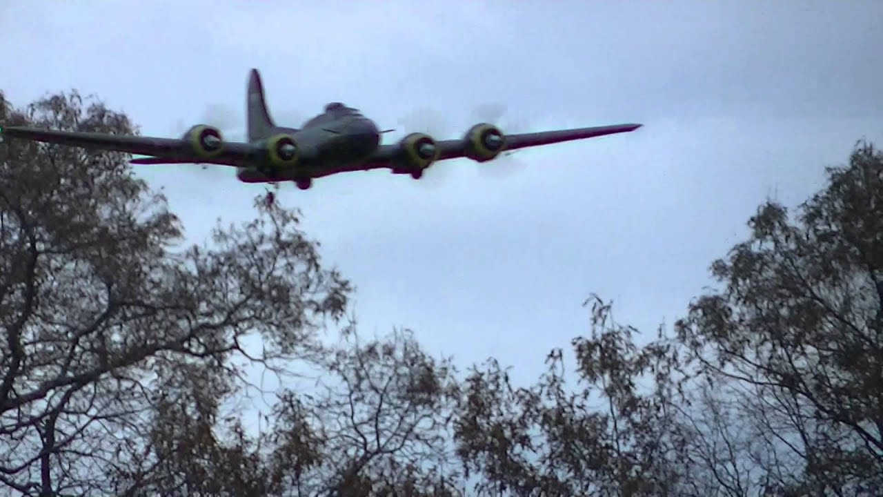 Hobbyking B17 Maiden - YouTube