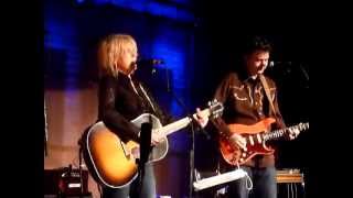 Lucinda Williams - When I Look At The World