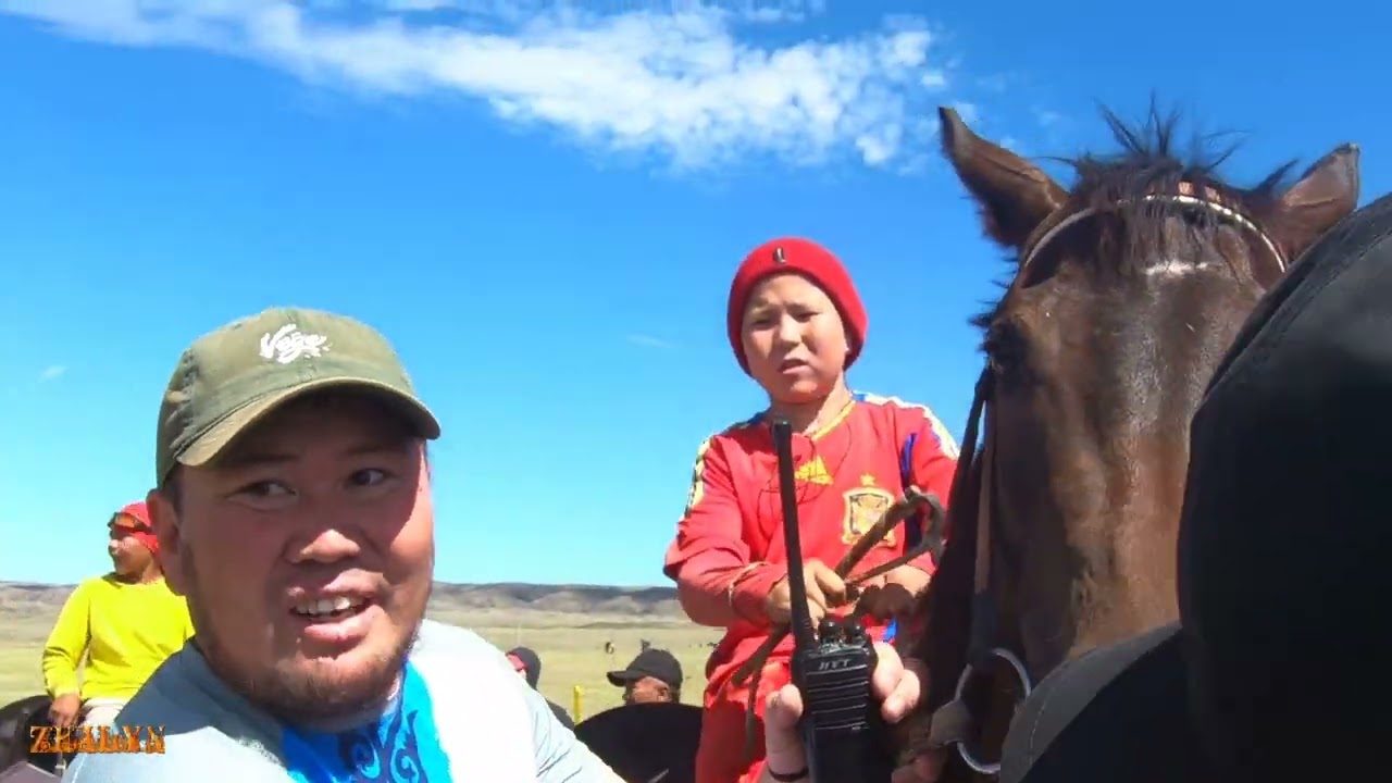 Жас және кеуделі аналармен порно онлайн