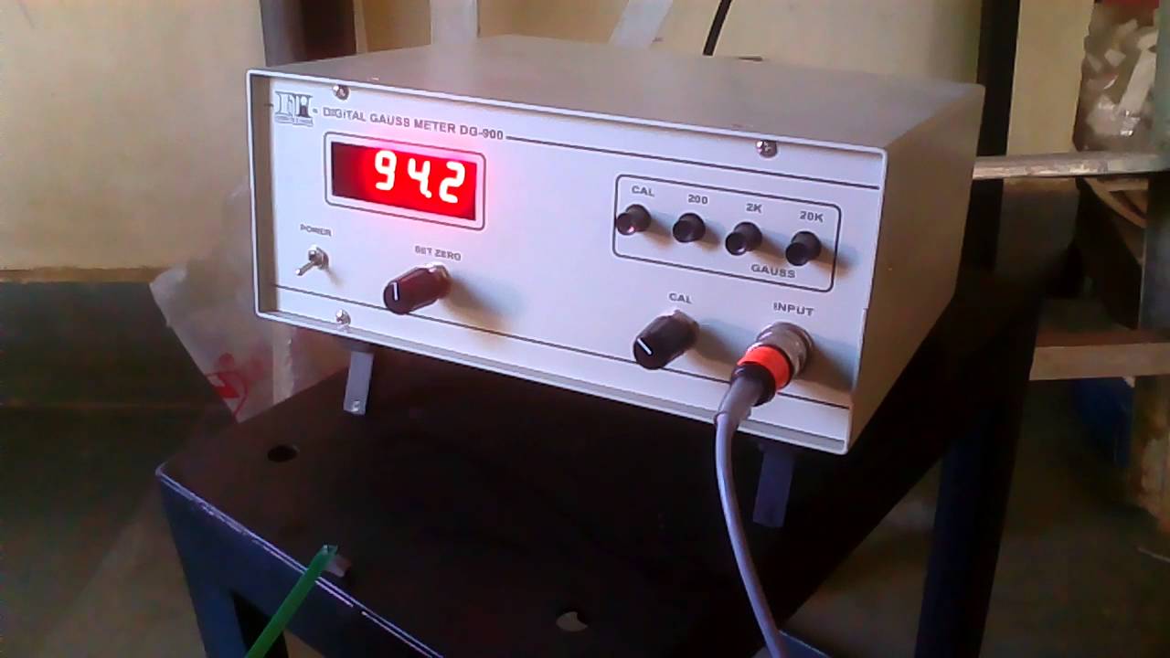 Digital Gaussmeter Working. YouTube