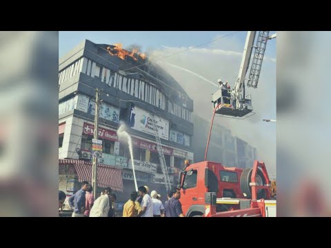 Incêndio na Índia, incêndio em edifício mata 15 estudantes ...