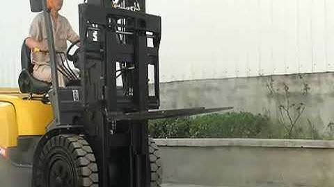 Intergrated fork positioner with side shifter