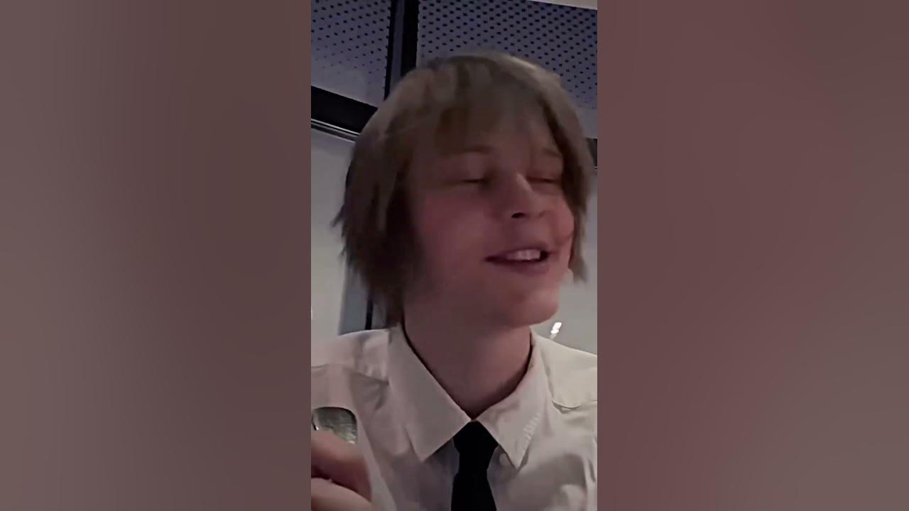 Дипинс,когда ему понравилась девушка, милое общение на стриме 😍😍💛💛 # ...