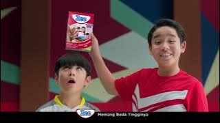 Download lagu Susu Zee Memang Beda Tingginya - Badminton