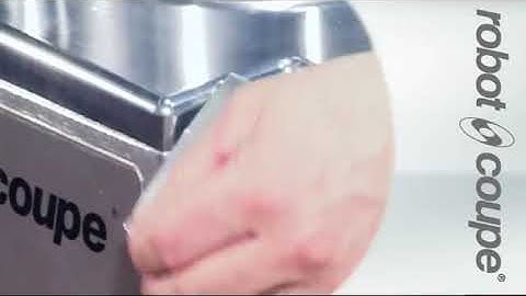 Robot Coupe CL50 Ultra Slicing Onions