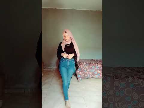 Sexy Hijab Aunty
