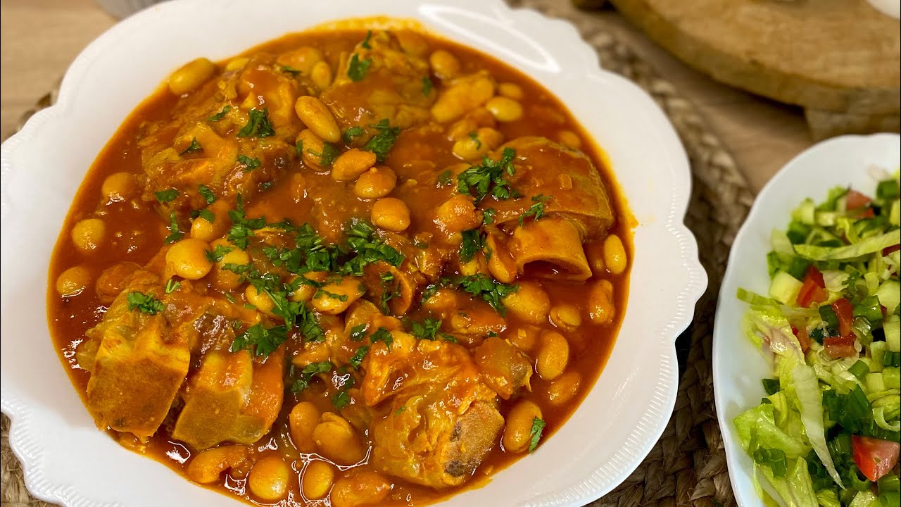 فاصوليا بالكوارع من مطبخنا الليبي مطبخنا الي زي الجوهرة النادرة وتفاصيله غايبة على هلبا ناس