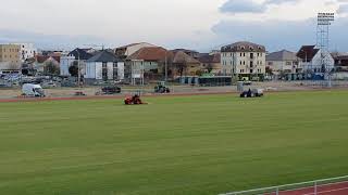 VIDEO FOTO - Gazon nou pe stadionul "Municipal" - A fost montată și nocturna 10 video