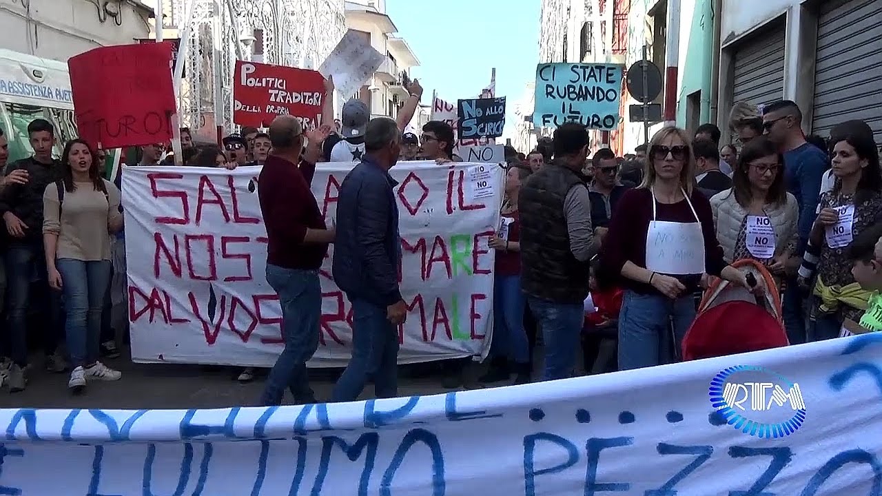 Avetrana. Depuratore: Migliaia contro lo scarico a mare e contro il sito all'Urmo