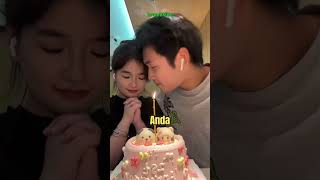 Kız Arkadaşını Öperken Alev Aldı Gerçekten Aşkından Yandı