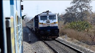 [IRFCA] 17058 Devagiri Express led by 40221 Gooty WDP4D crossing Kacheguda passenger