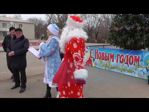 Торжественное вручение ключей от автомобилей скорой медицинской помощи учреждениям здравоохранения