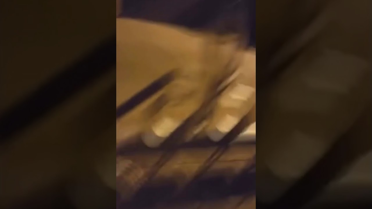 Clown sighted wandering around a dark alley (Marquette Area, Chicago, Illinois, USA)