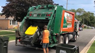 Flood Brothers Autocar Heil Rear Loader Garbage Truck Packing Recycling