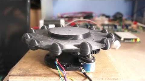 Smooth stepper motor drive for motorised trim wheel