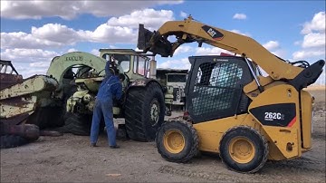 Euclid S7 scraper transmission rebuild and testing.