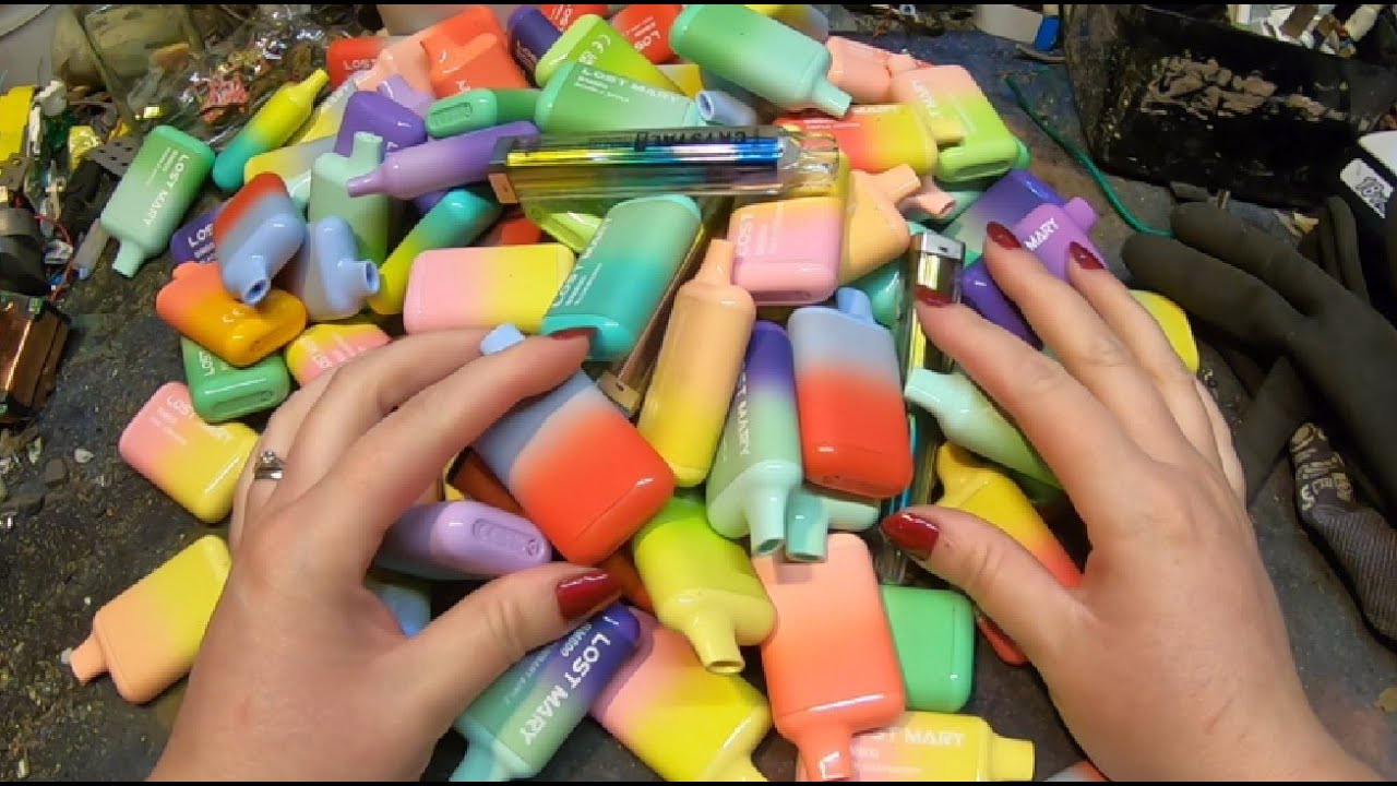 Disposable Vapes: What's inside?