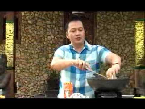 Soto Mie Tahu dengan Krupuk Senna di Acara Foody with Rudy ANTV ep. 166 (14 September 2013)
