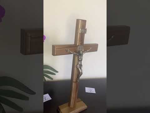 CRUCIFIXO MADEIRA MESA