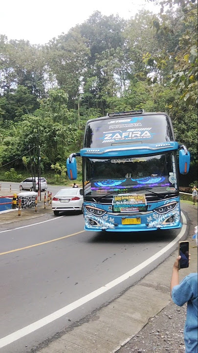 zafira doong #huntingbuspariwisata #automobile #mobilbasuri #busmania #basuri #shorts #short