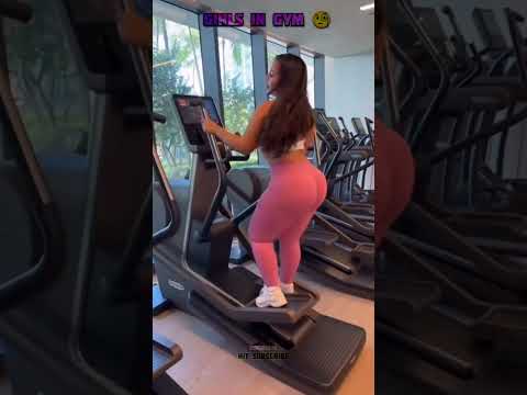 Girl in Gym #short #figure #twerk #viral #tiktok #fitness #plussize #women #curvygirl #chubby #gym