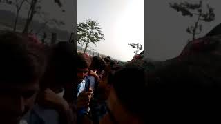 बिहार के मुजफ्फपुर में नीतीश कुमार के हेलीकाप्टर पर चप्पल फेका