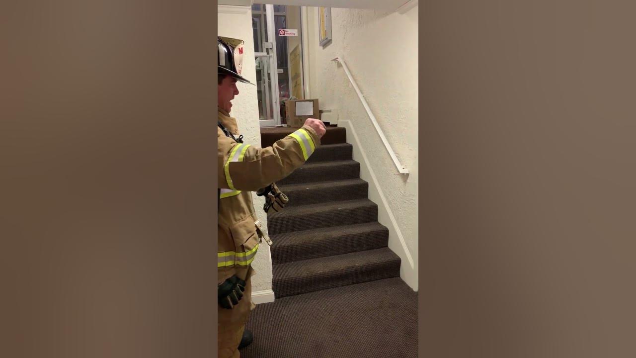 fireman-communicates-with-non-verbal-kid-in-sign-language-youtube