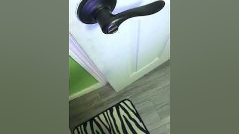 Remove doorknob without screws