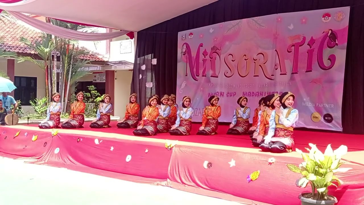 Tari Ratoh Jaroe - MAN 13 Jakarta || Midsoratic || MAN 13 Jakarta Selatan
