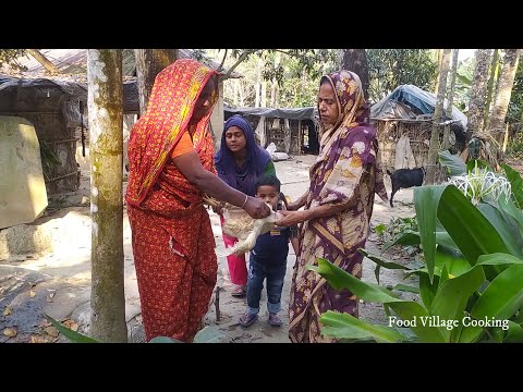 Amazing Chicken slaughter in village Woman | Food village Cooking