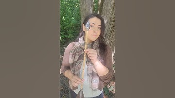 Why does she make the arrows pretty? #wildernesssurvival #diy #handmade #flintknapping