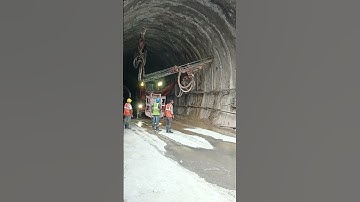 Rishikesh railway tunnel ka andar main kam chol raha hai #video #viral #shorts