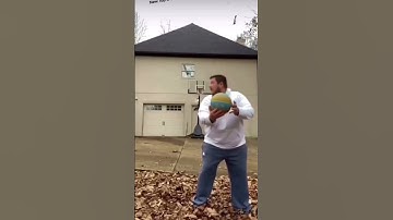 kiss 😼 #shorts #foryou #fyp #viciousjs