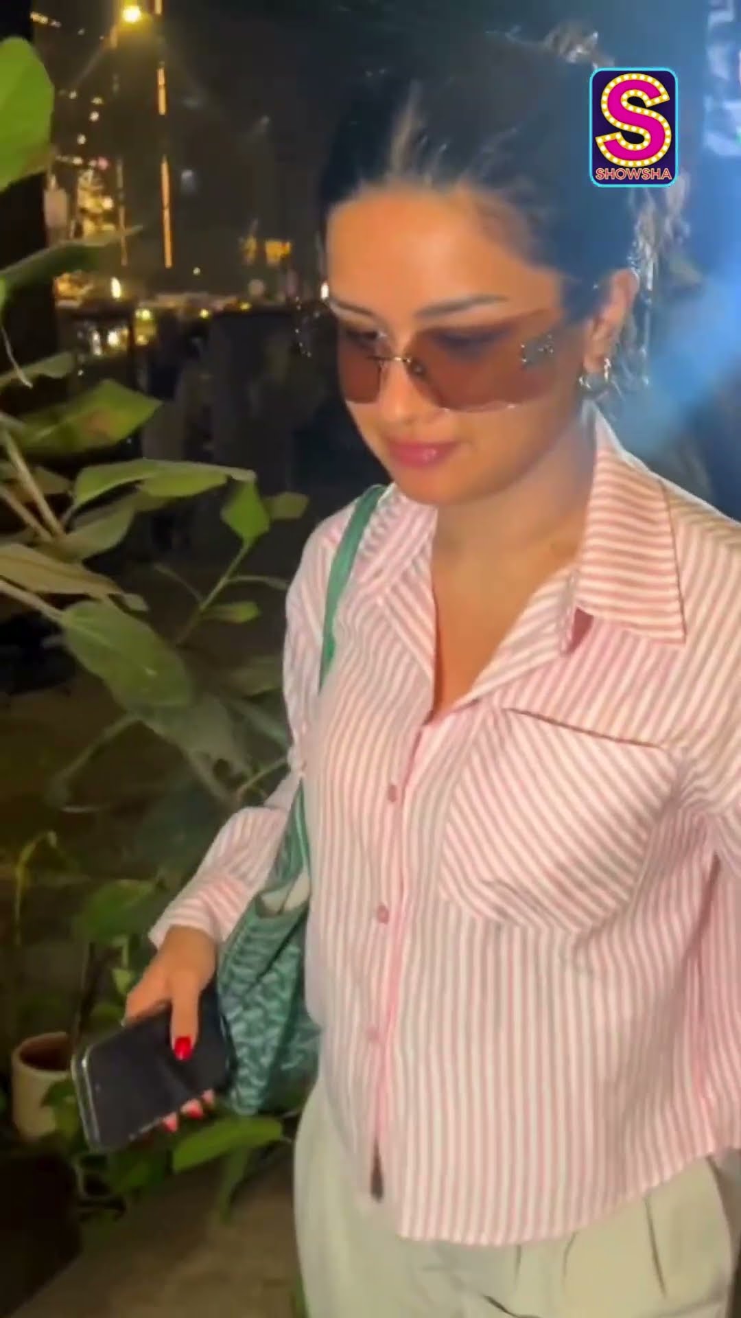 Avneet Kaur Spotted In Town, Effortlessly Rocking That Chic Pink Shirt Look! | Bollywood | N18S