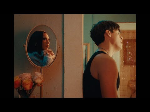 Omar Apollo - Bad Life feat. Kali Uchis (Official Music Video)