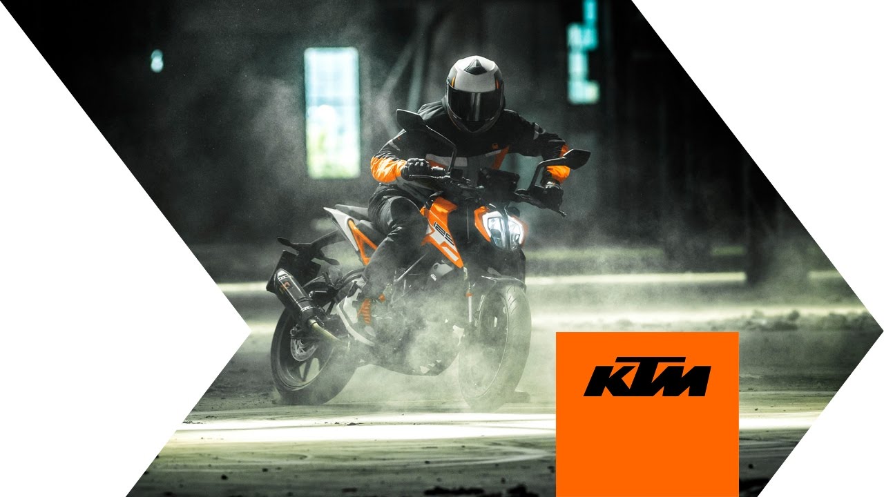 2017 KTM 125 Duke review