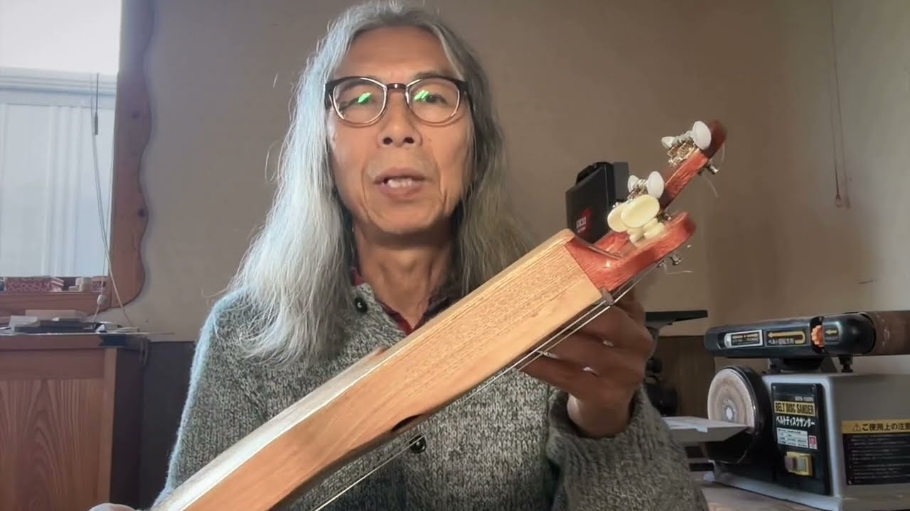 ハープウクレレNo 102