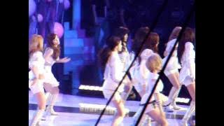[Fancam] MAMA 29/11/2011 @ Singapore - SNSD Performance