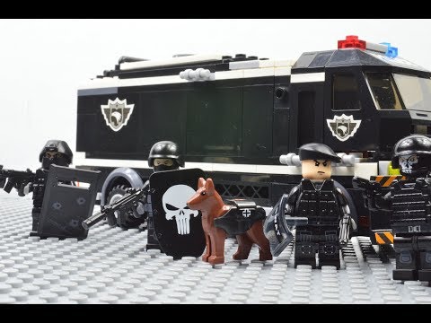 Lego SWAT Shark Attack. 