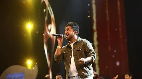 Aayiram Kannumay| Vineeth Sreenivasan|#Malayalam_cover_song|Mohanlal | Nokketha Doorath Kannum Nattu