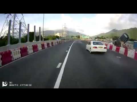 粉嶺公路近九龍坑工程水碼要日日換