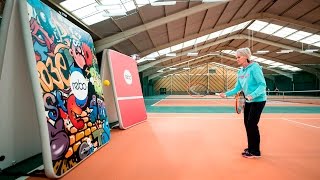 Training the non-dominant hand - Judy Murray | REBO Coaching