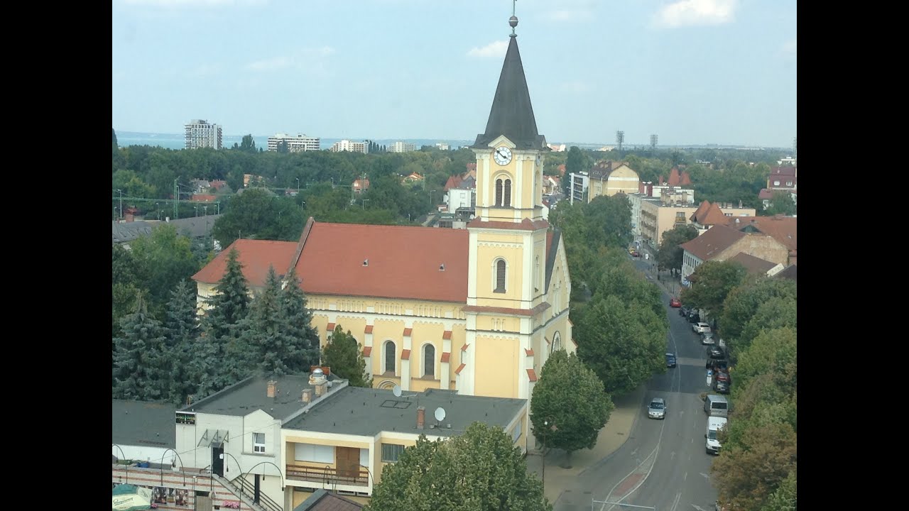 Siófok(H)A Sarlós Boldogasszony templom harangjai egyesével és egyszerre