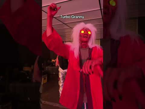 BEST DANDADAN COSPLAY 