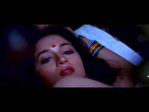 Madhuri dixit hot kiss scene with vinod khanna daayavan movie aaj phir tumpe pyaar aaya hai
