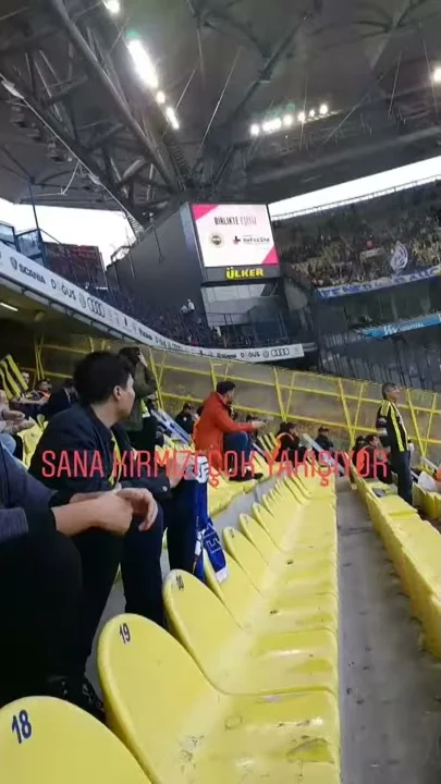 Fenerbahçe - Sana kırmızı çok yakışıyor