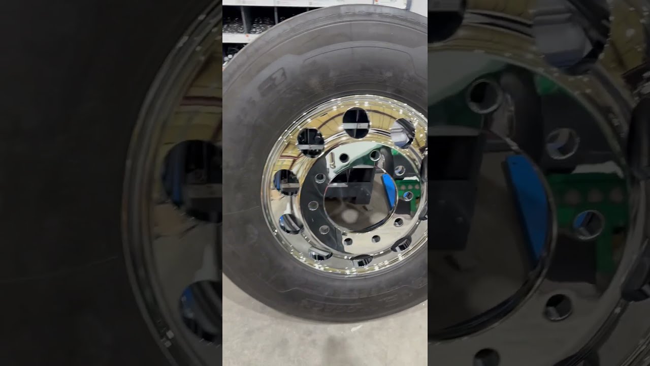 Big Hole Chrome Wheels Alcoa Aluminum Truck Tires Shiney Bigtime Largecar Cool