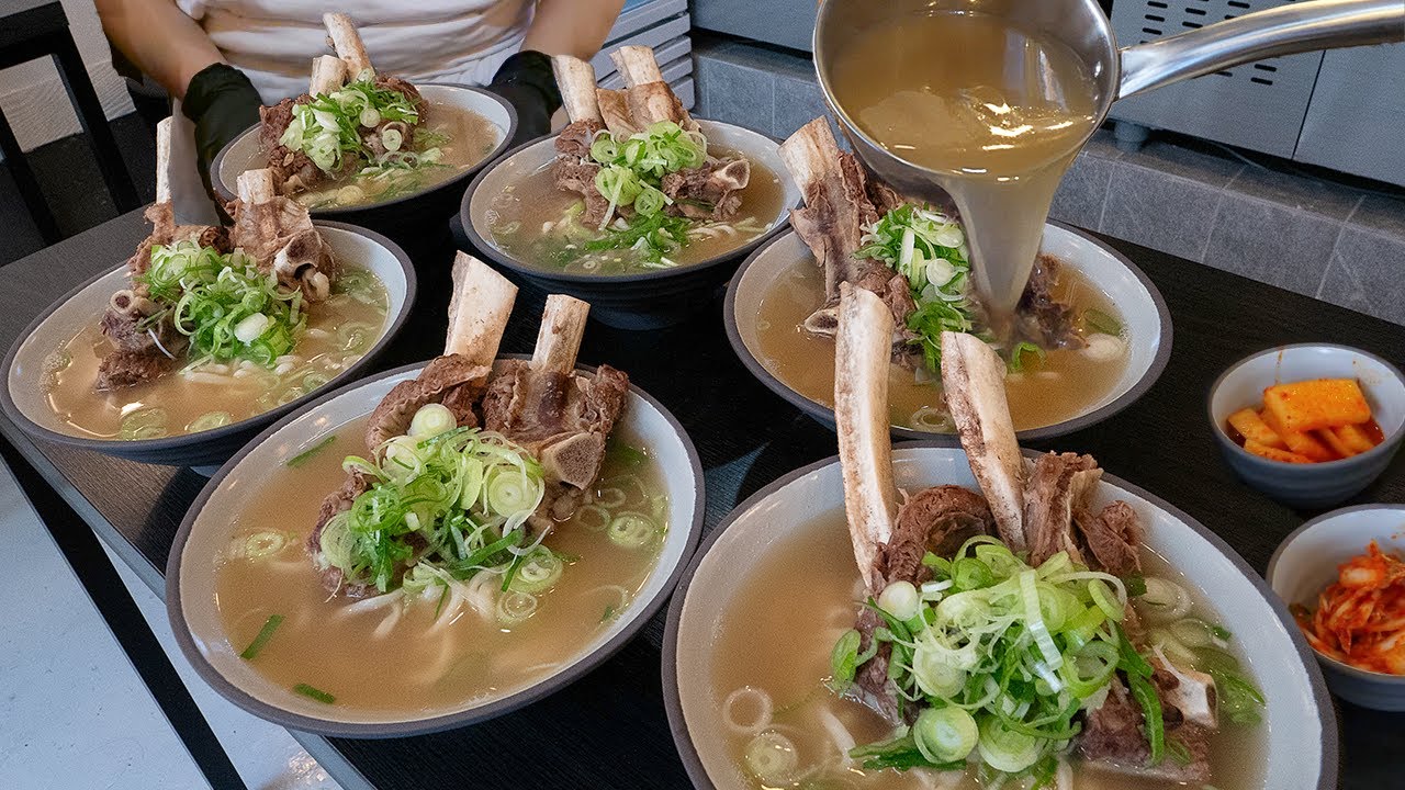 면요리 끝판왕! 왕갈비 통째로 넣어주는 칼국수 부터? 하루 1000그릇 팔리는 칼국수까지 인기 면요리 모음 / Korean Noodles - Korean street food