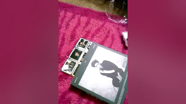 Cassandra Monroe's pre-order unboxing of Kim Jongh...
