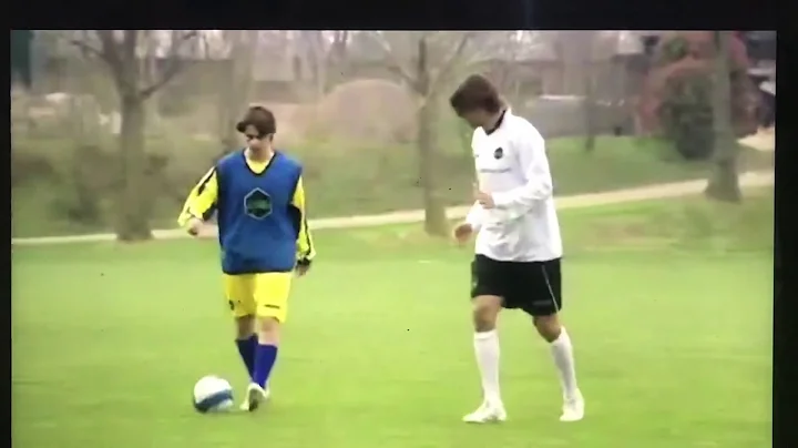 1v1 Defending from the front | Paolo Maldini Masterclass